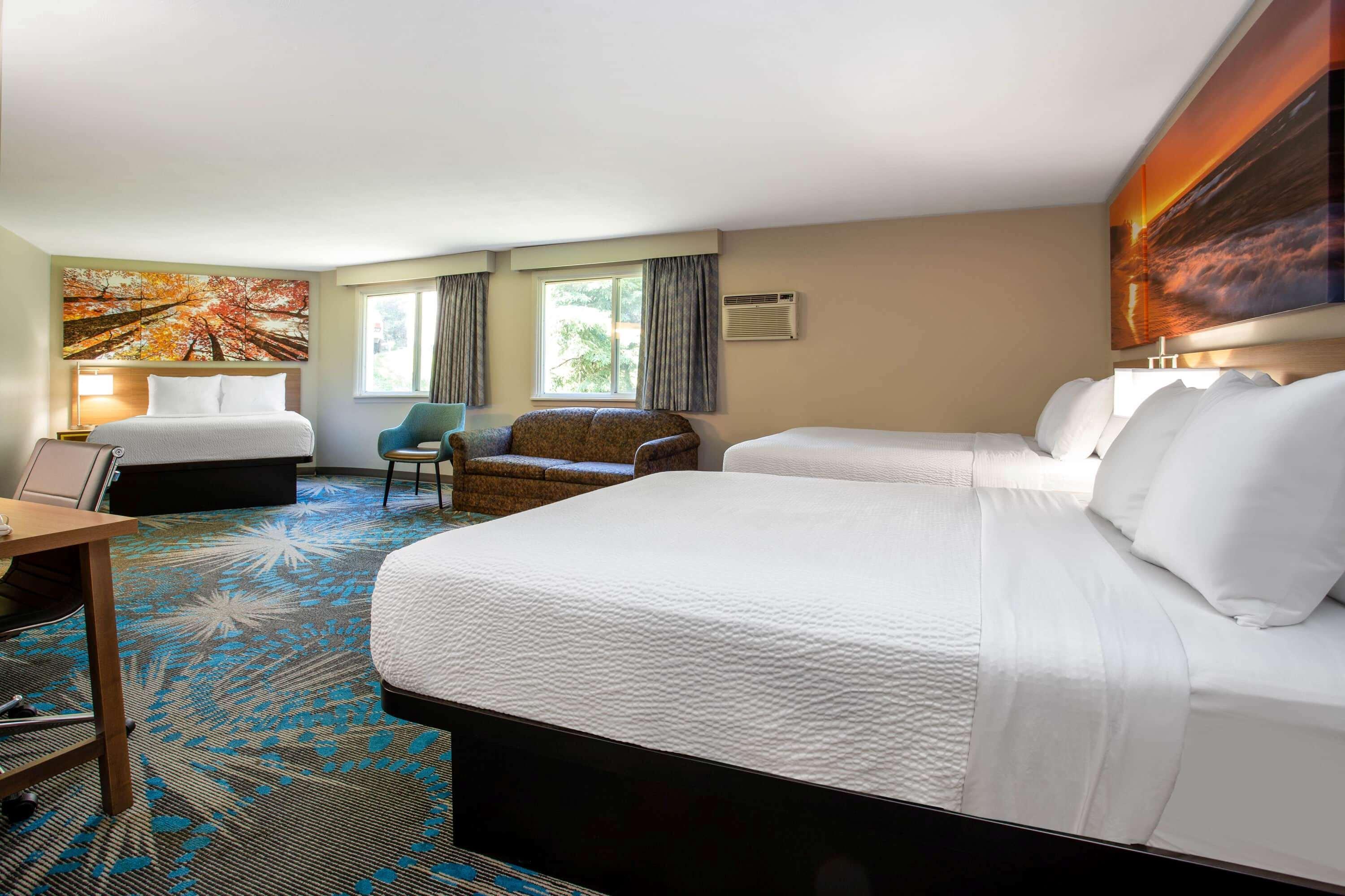 Days Inn By Wyndham Marquette Extérieur photo