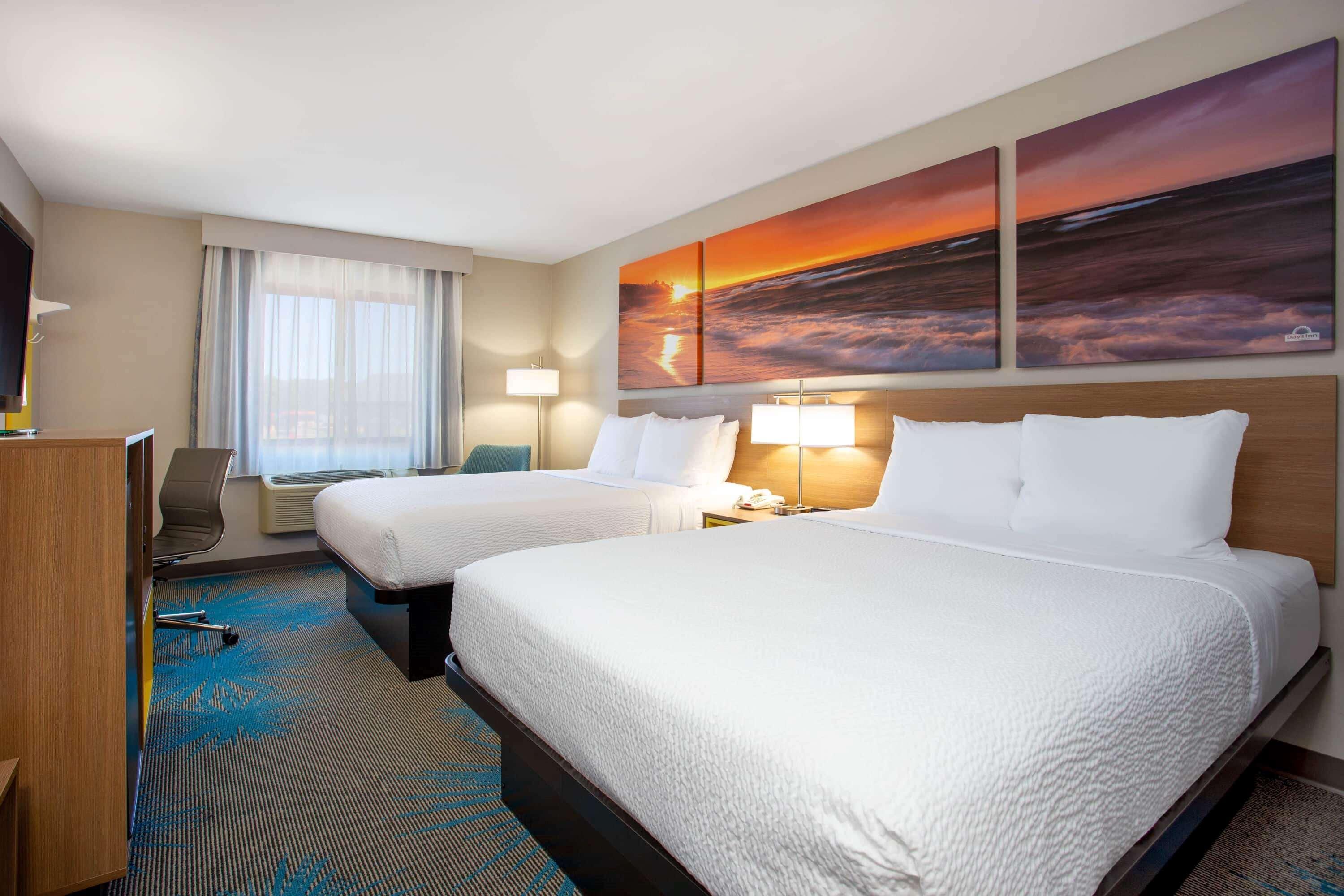 Days Inn By Wyndham Marquette Extérieur photo